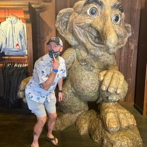 Meet your Posher, Evan